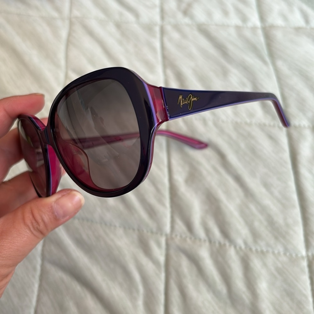 NWOT Maui Jim Swept Away
